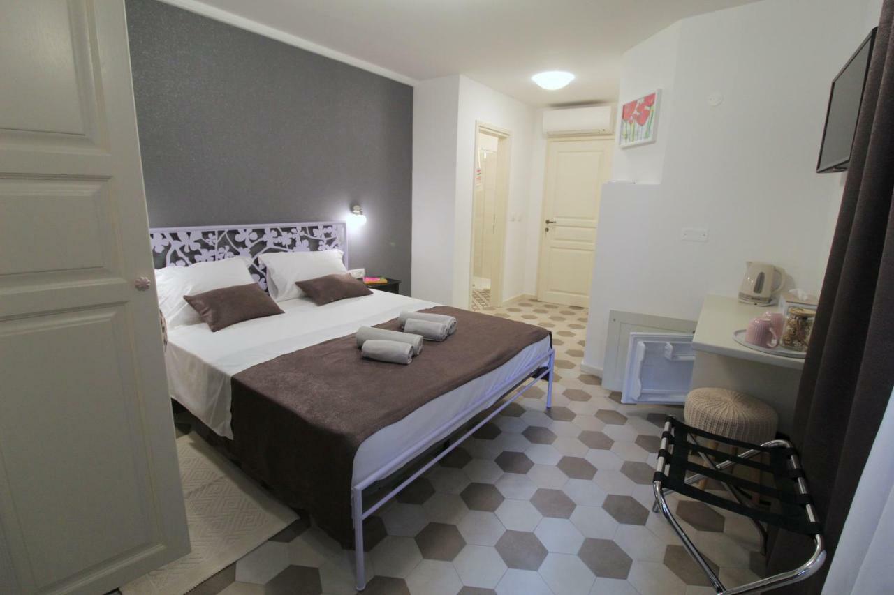 Noemi'S Rooms Rovinj Exterior photo